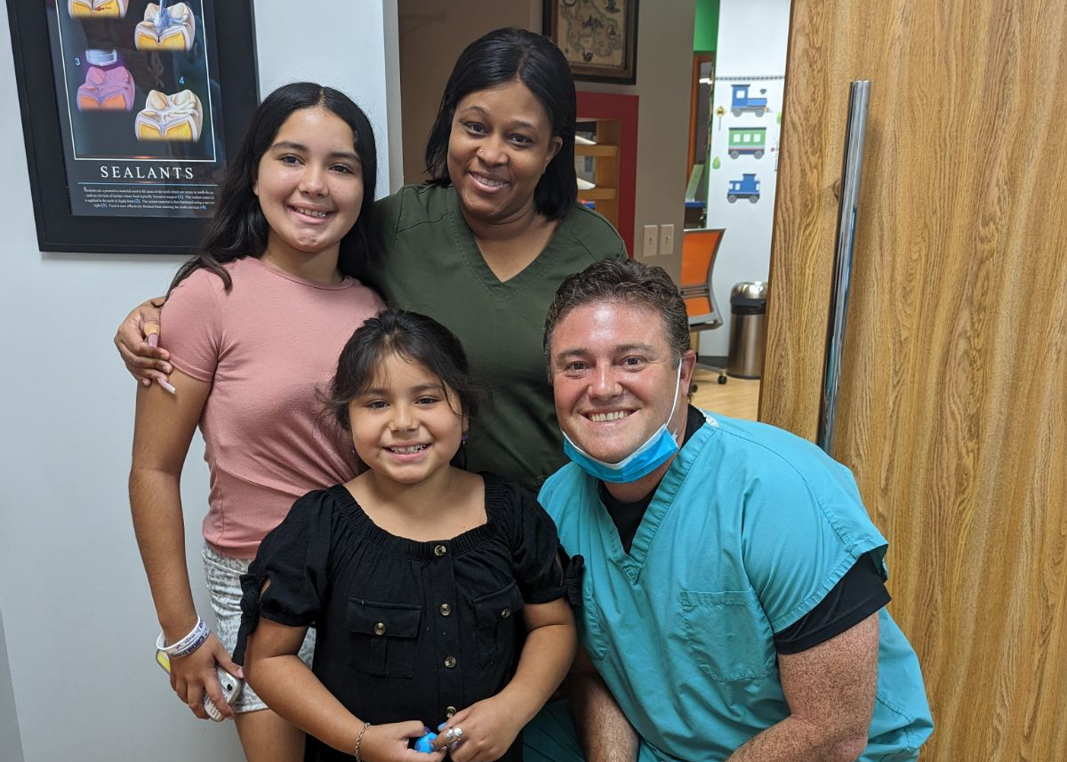 Dr. Alan Urbach With Kid's - Pediatric Dentist in Houston, TX
